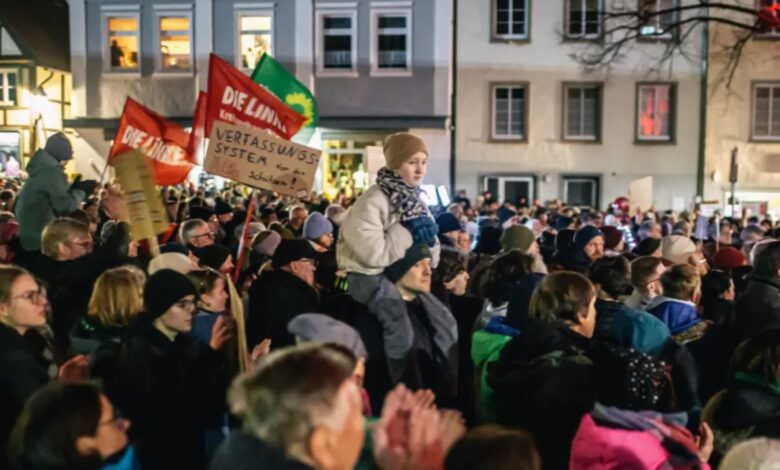 مظاهرات مناهضة على وقع الهزيمة لليمين المتطرف الالماني
