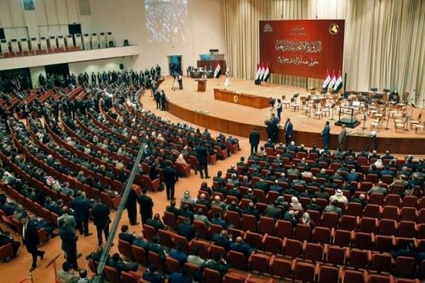 النواب العراقيون يطالبون بتشريع قانون لاخراج القوات الامريكية من البلاد