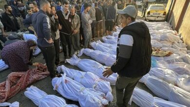 ارتفاع عدد شهداء قصف طائرات الاحتلال الإسرائيلي لمنازل في دير البلح إلى 12 شهيداً