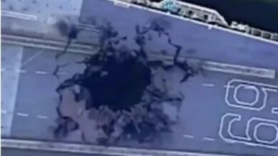 الصين تنشر صورا فضائية لآثار قصف أنصار الله لحاملة طائرات أمريكية